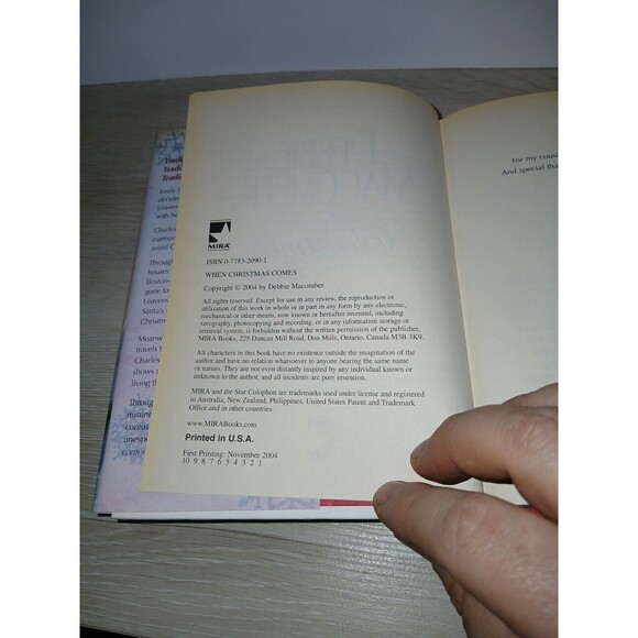 When Christmas Comes & There's Something About Christmas Books Debbie Macomber - Picture 5 of 12